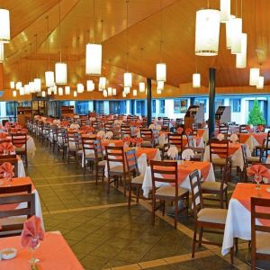 Hotel Queens Park le Jardin