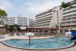 Hotel Batihan Beach Resort and Spa