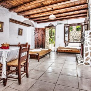 Stone Village Bali Hotel