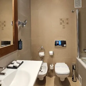 Hotel Iaki