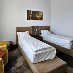 Hotel Iaki