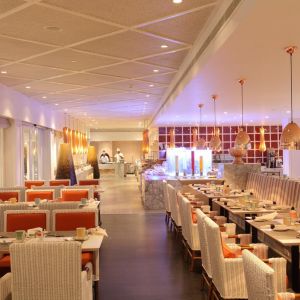 Hotel Vivanta by Taj Bentota