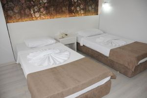 Hotel Myra
