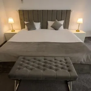 Hotel Queen Vera