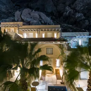 Hotel Antinea Suites and Spa