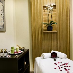 Hotel Monarque Cendrillon
