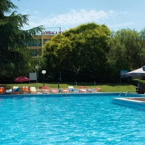 Hotel Ambassador