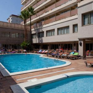 Gran Hotel Bali sau similar
