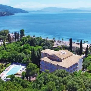 Hotel Ipsos Beach