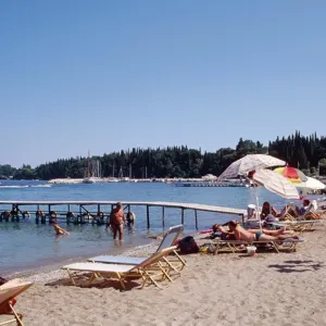 Hotel Ipsos Beach