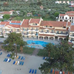 Hotel Rachoni Bay Resort