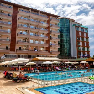 Hotel Club Bayar Beach