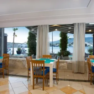 Hotel Kosta Palace