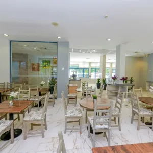 Hotel Holiday Park