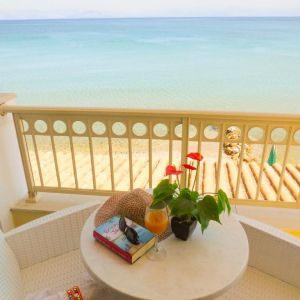 Hotel Rossis Beach