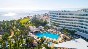 Hotel Crystal Springs Beach