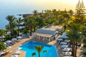 Hotel Crystal Springs Beach