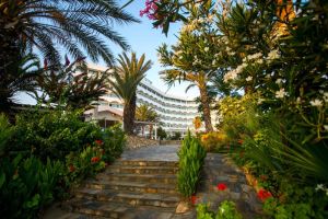 Hotel Crystal Springs Beach