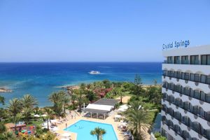 Hotel Crystal Springs Beach