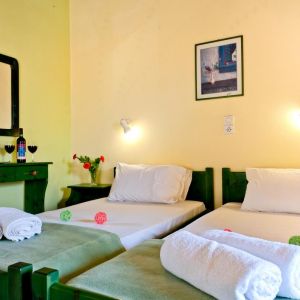 Hotel Elena Studios