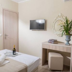 Ammos Beach Seaside Luxury Suites Hotel