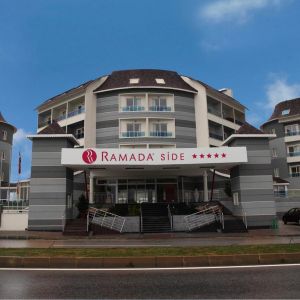 Hotel Ramada Resort Side