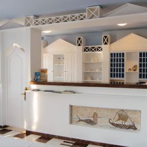Erato Seaside Hotel