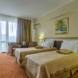 Hotel Saturn