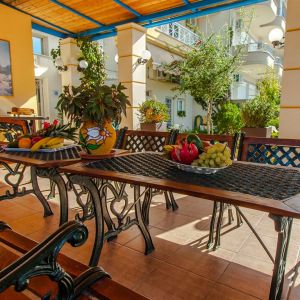 Oasis Apartmets