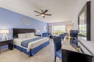 Hotel Ocean Blue and Sand Beach Resort