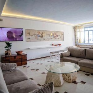 Erato Seaside Hotel