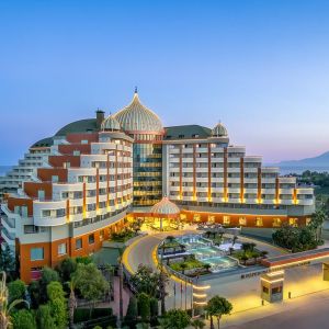 Delphin Palace