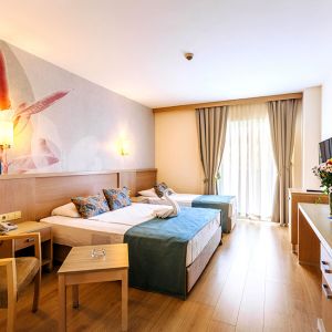 Hotel Sural Resort