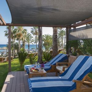 Hotel Amathus Beach