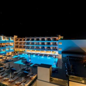 Akasha Beach Hotel