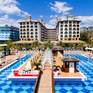 Quattro Beach Spa Resort