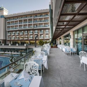 Hotel Luna Blanca Resort