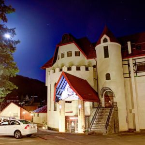 Hotel Acasa la Dracula