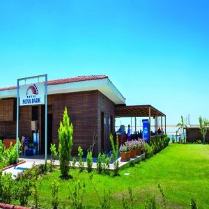 Nova Park Hotel