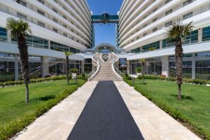 Hotel Miracle Resort