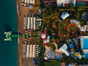 Hotel Miracle Resort