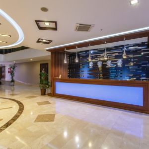 Lucida Beach Hotel