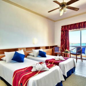 Hotel Paradise Bay Resort