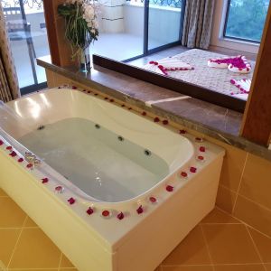 Hotel Utopia World