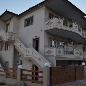 Grand Villas Apartments