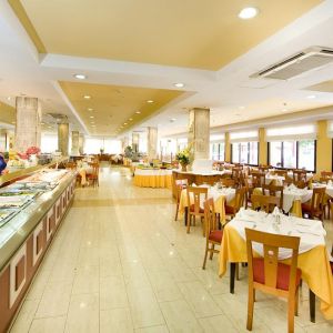 Hotel Monarque Cendrillon