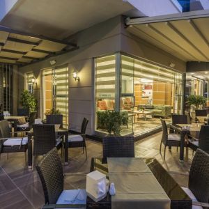 Hotel Lonicera City
