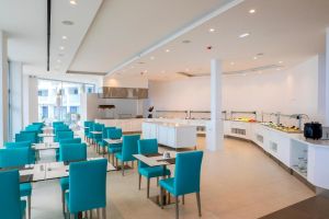 Limanaki Beach Hotel and Suites