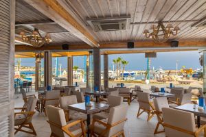 Limanaki Beach Hotel and Suites