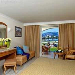 Hotel Pilot Beach Resort and Spa